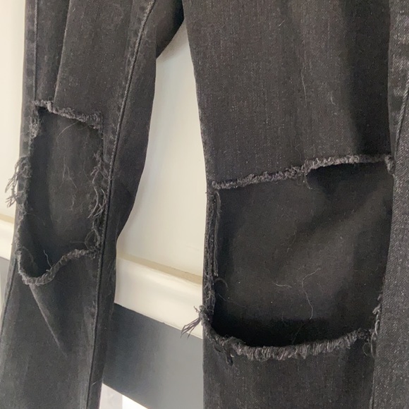 Levi’s Cutout Jeans - Picture 4 of 6